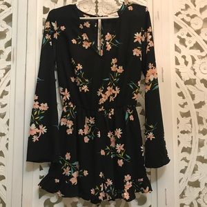 Pins and needles floral romper size S